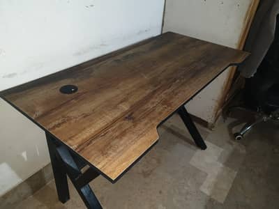 2×4 office table Metal frame