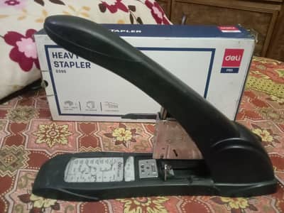 Deli Heavy Duty Stapler-0395