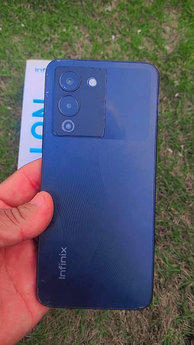 Infinix note 12 panel change hai bas or fingerprint ni chellta