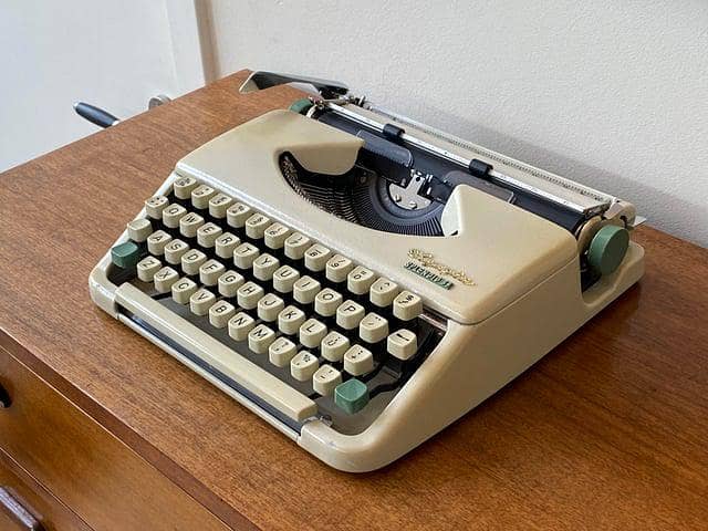 Typewriter 5