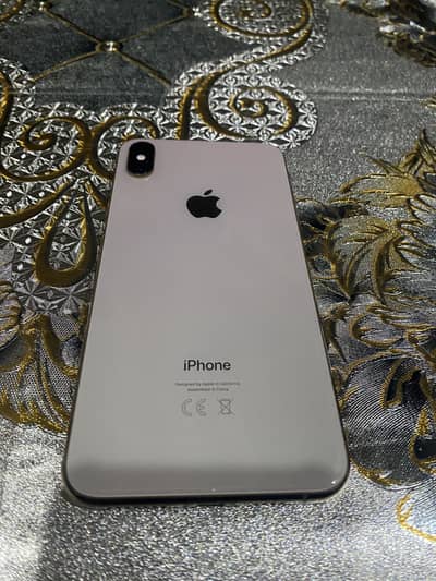 Iphone xs max 64 gb