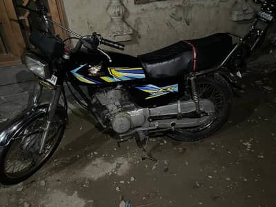 Honda 125 2009 model converted 2016 model new engine urgent for sale