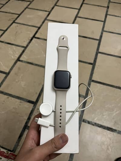 Apple watch series 8 45 mm 97 health  9.5/10 condition          Iphone