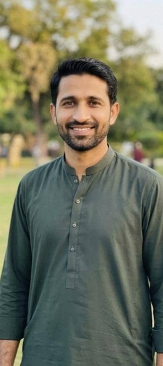 I am a driver i need a good job in Lahore