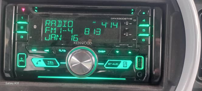 kenwood Double Din , Audio Cd Player With AuX USB Bluetooth