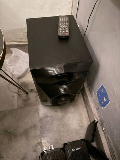 Audionic speaker set