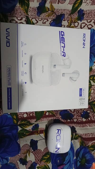 open box ronin earbuds 10/10