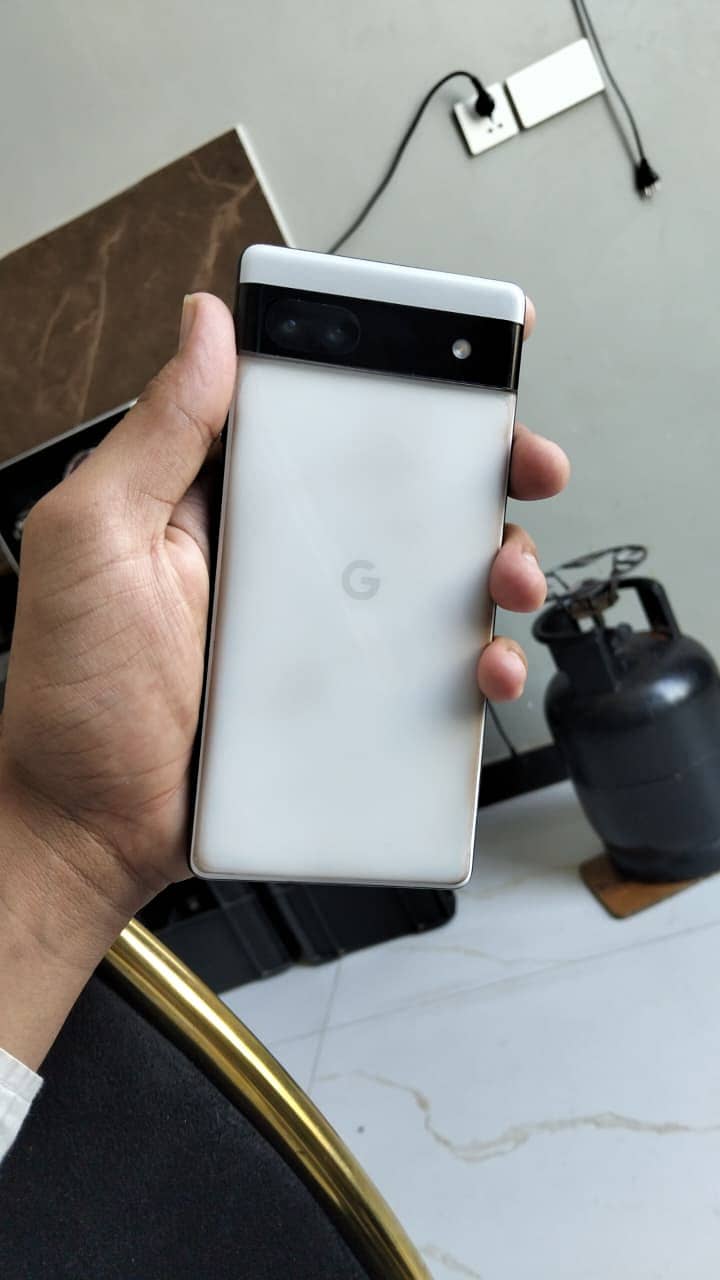 Google Pixel 6a 1