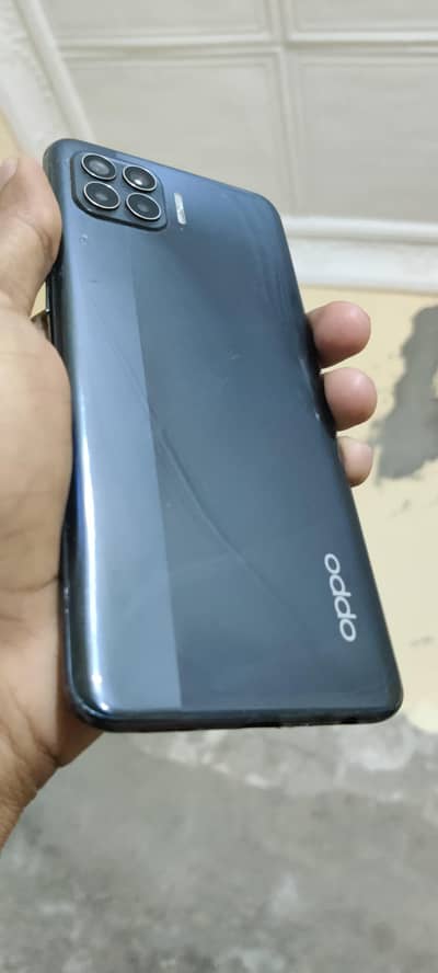 oppo F17pro 8/128 set box exchange possible