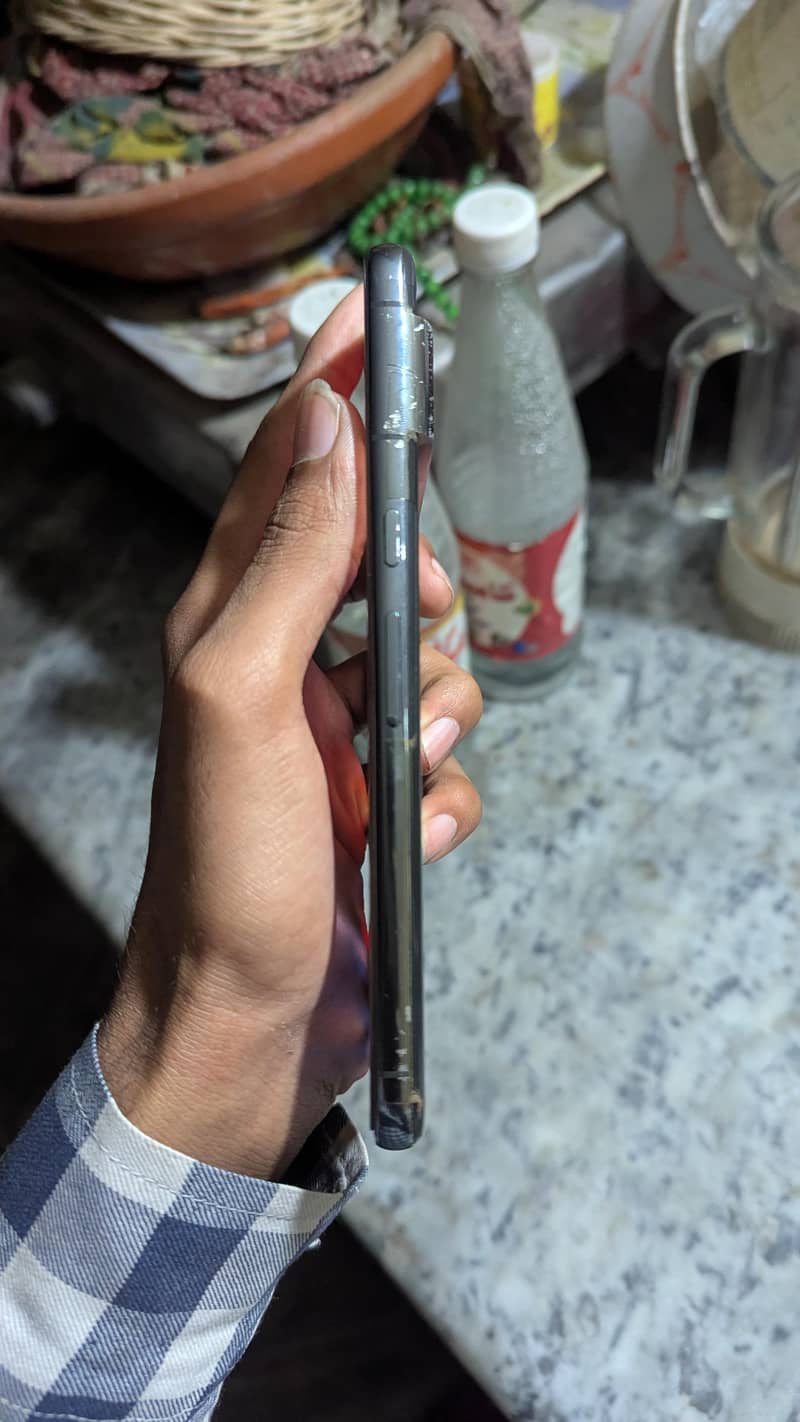 google pixel 8 pro 3