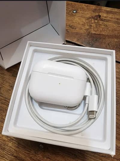 Apple AirPods (The best sound quality fakes on the market)