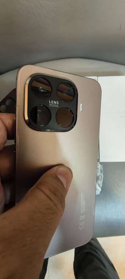 Xiaomi 15t pro (12/512)