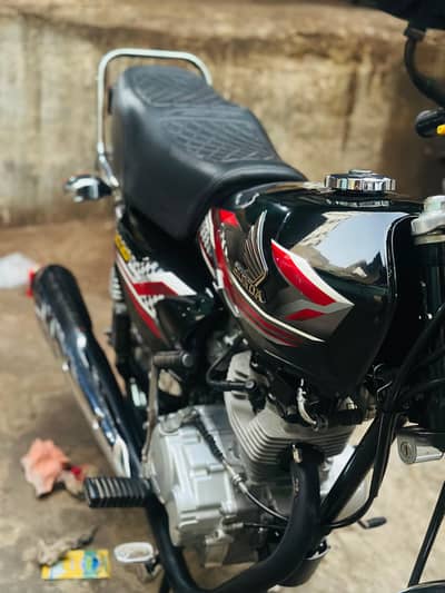 urgent sell Honda 125 karachi