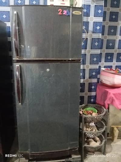 Waves Glass Door Series, Vista Series, and Inverter models.