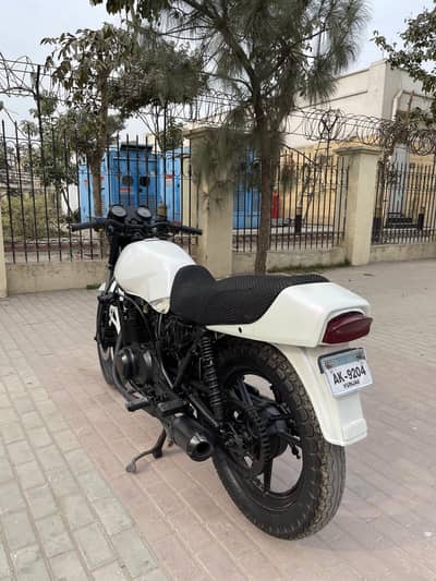 Suzuki GS450cc Police Auction