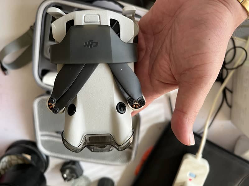 Dji mini 4 pro RC 10