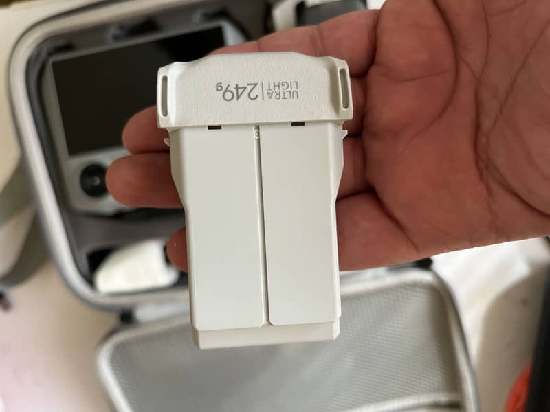 Dji mini 4 pro RC 11