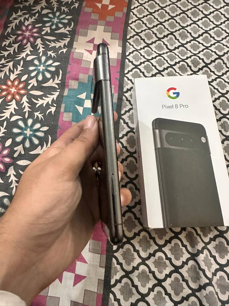 Google Pixel 8 pro 6