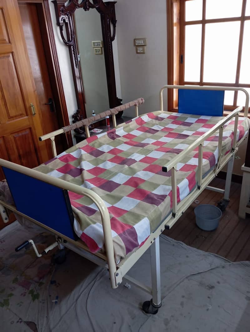 Single mechanical bed + side table 2