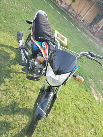 I am selling my Honda Dream 125 Japanese