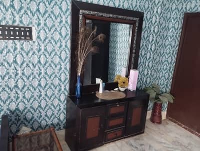 Complete Room Set bed wardrobe dressing table