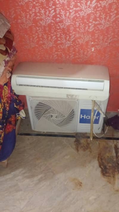 10 10 condition me 10 kva steplizer bhi he sath 1 ton sada ac