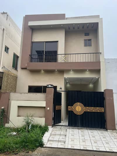 4 MARLA MODERN DESIGN HOUSE MOST BEAUTIFUL PRIME LOCATION FOR SALE IN NEW LAHORE CITY PHASE 2 C BLOCK