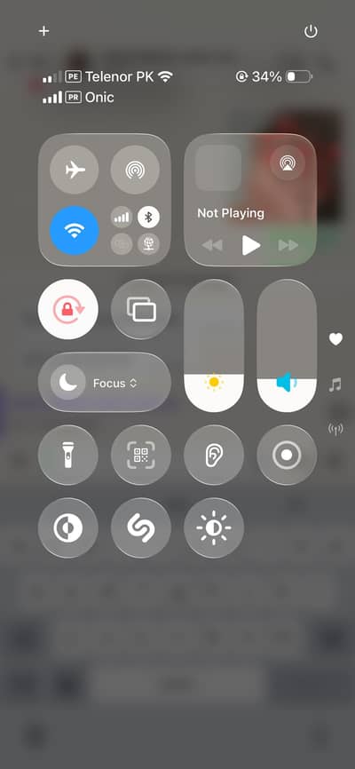 14 Pro Max Jv 256 minor crack back