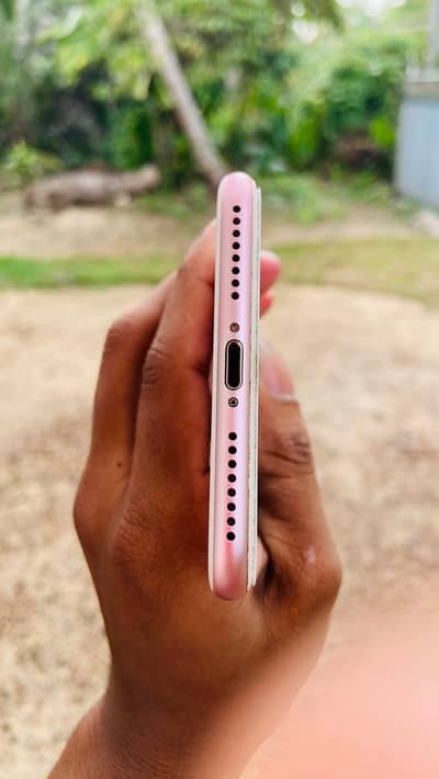 Iphone 7puls 128 GB my WhatsApp number 0370-36-59-905