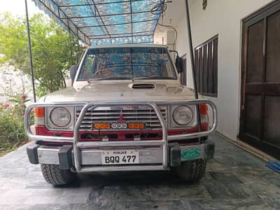 Mitsubishi Pajero Exceed 2.5 D