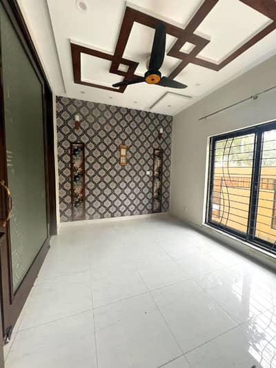 5-Marla Corner House Prime Location A Plus Construction Available For Sale Near To Bahria Town Lahore