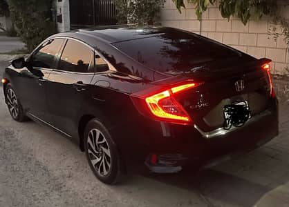 Honda civic 1.8 2017 model