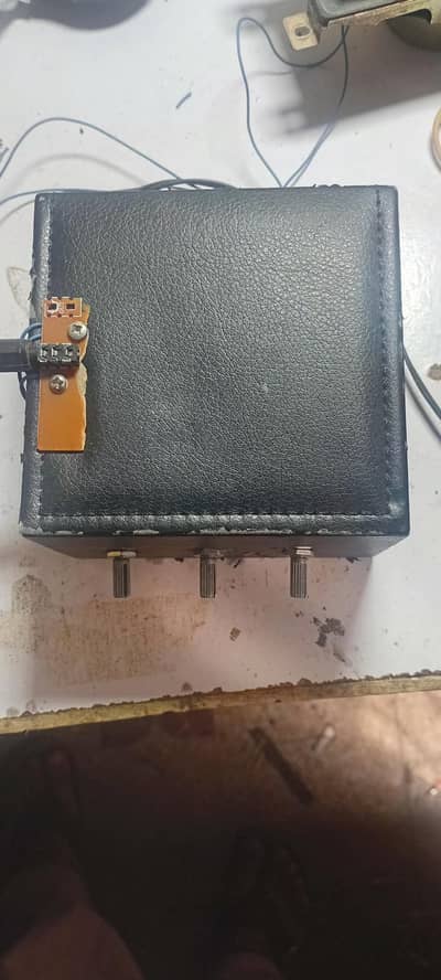 home made. 5+15watt stereo amplifier with hifi bass toon. i am selling.