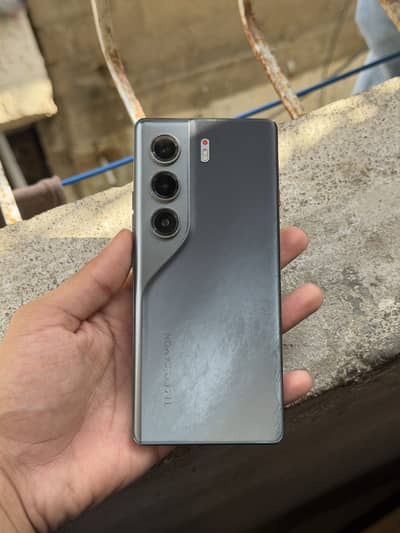 Tecno Camon 40 Pro – Like New – PTA Approved – Best Price 