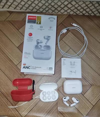 Joyroom Airpods+Boya Mic M1+ Type c to HDMI Converter