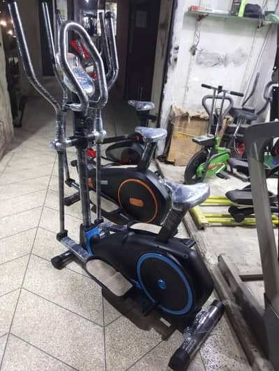 2 In 1 Elliptical Trainer / Exercise Bike