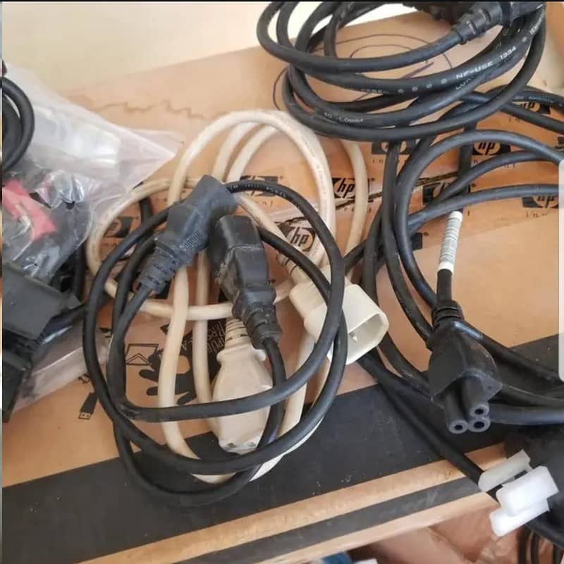 CPU POWER CORDS 2