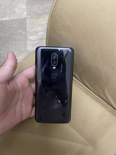 One Plus 6T in Lavish Condition 6/128