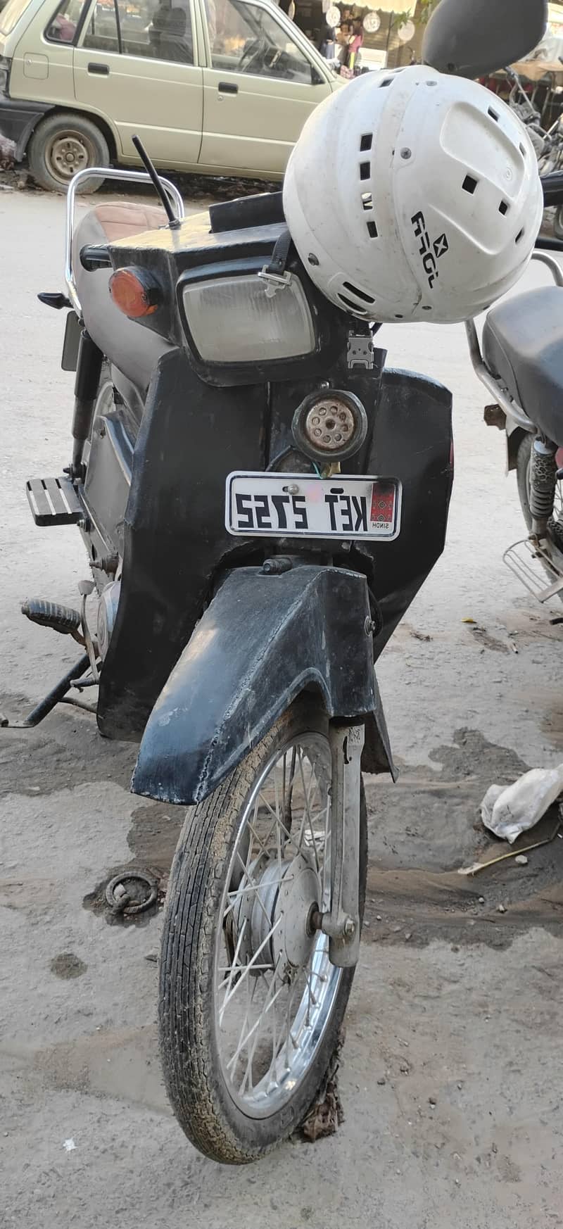 ہیرو ایشیا سیلف سٹارٹ اٹومیٹک اسکوٹر 0