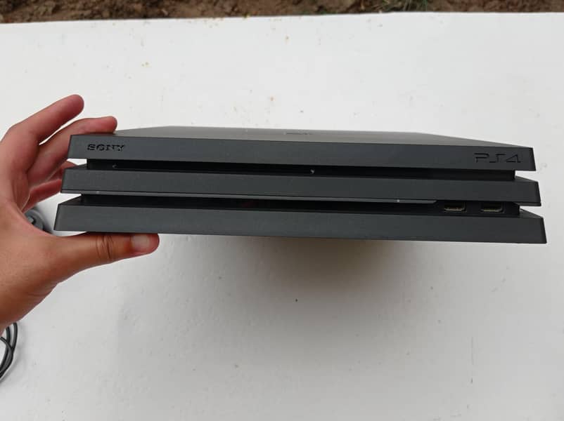 Ps4 pro 4
