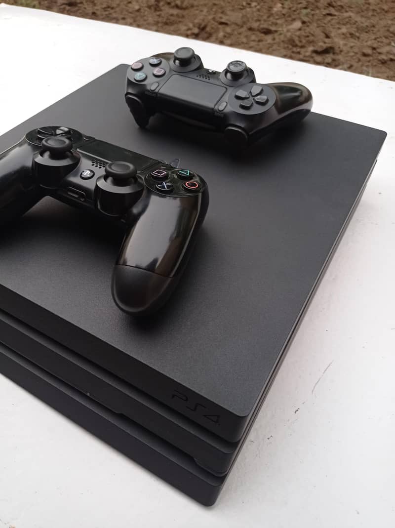 Ps4 pro 5