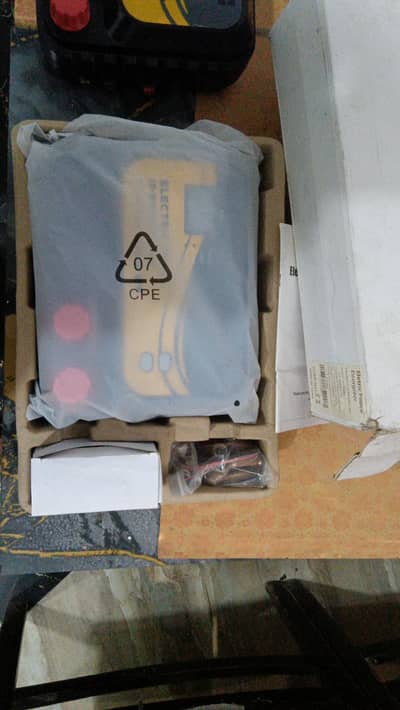 Thongher Electric fence energizer