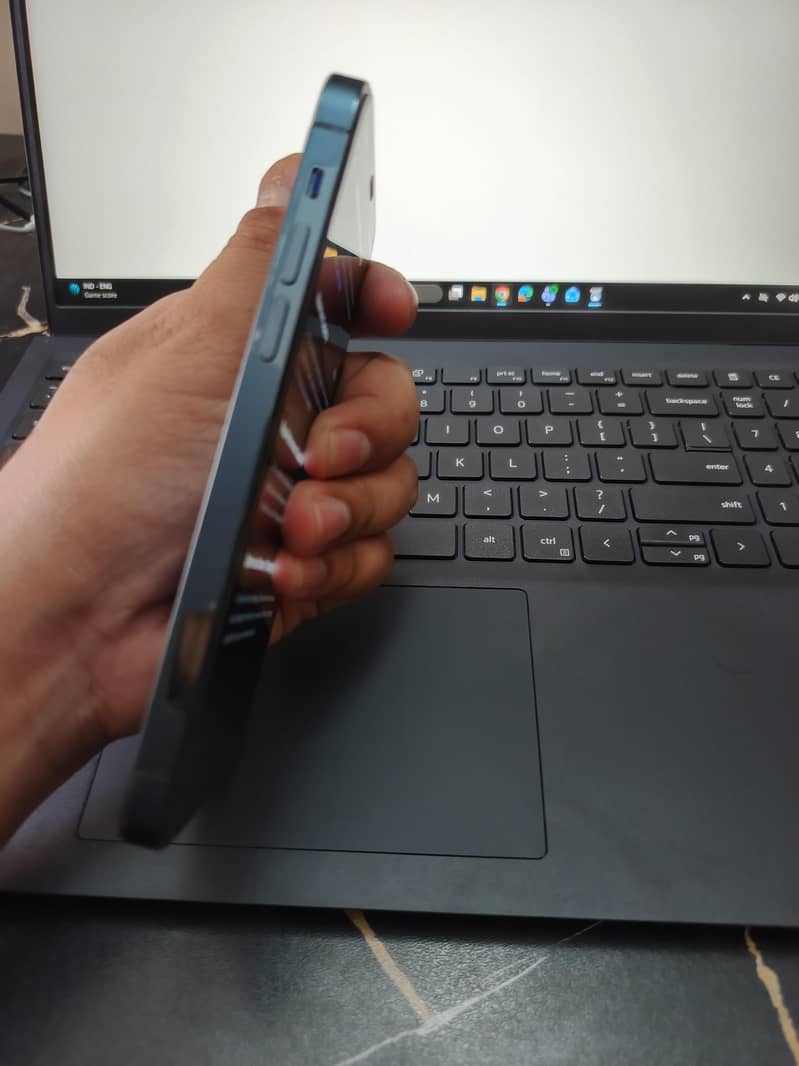 Iphone 12 pro 3