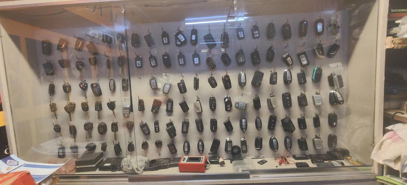 key maker/locksmith 0