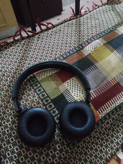 JBL headphones  new price around 28,000