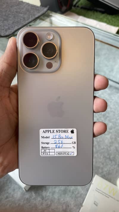 iPhone 15 pro max 256 (gb) factory unlock natural titanium