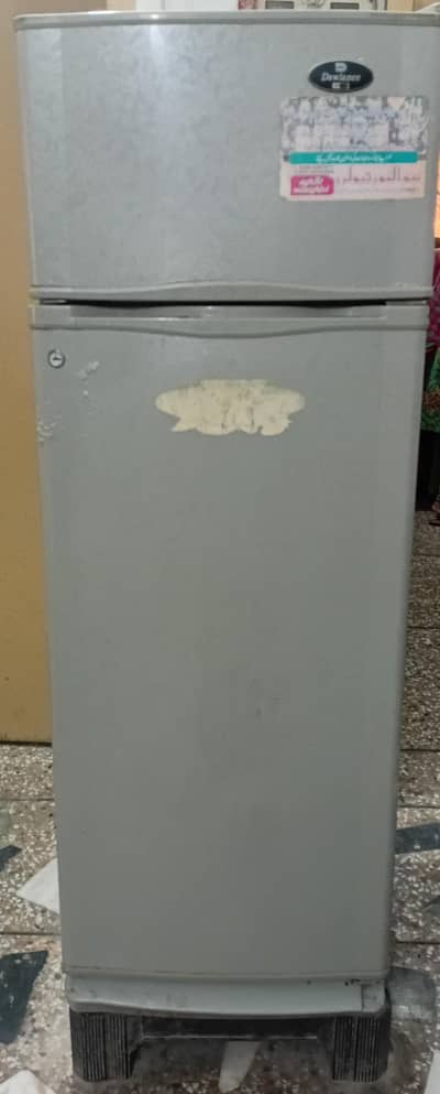 Dawlance refrigerator for sale, Fridge for sale 10 cubic feet, Used