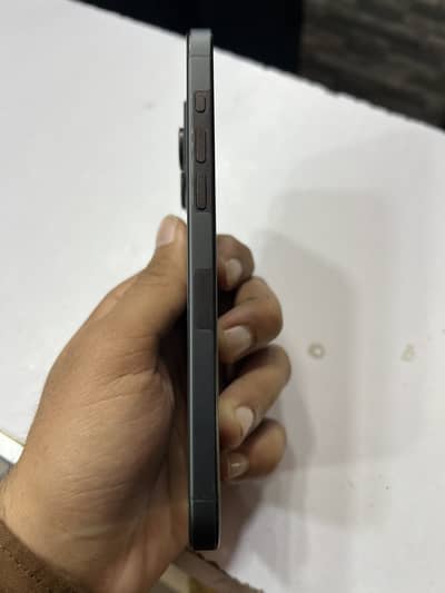 15 PM 85BH 256GB OLNY PANNEL DAMEGE