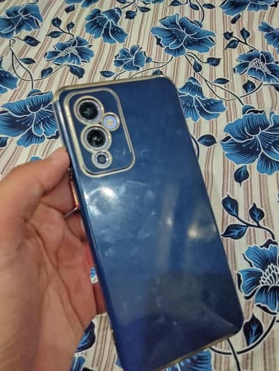 One plus 9 only set hai sath id card copy mily gi