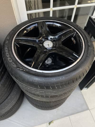 19 inch mercedes amg rims with tyres